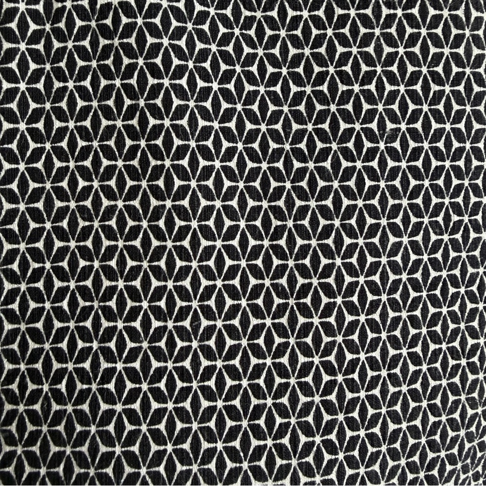 Kenar black white pattern capri pants size 6 - Picture 2 of 7